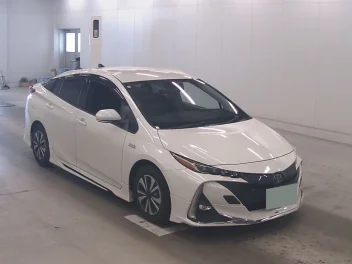 TOYOTA PRIUS PHV