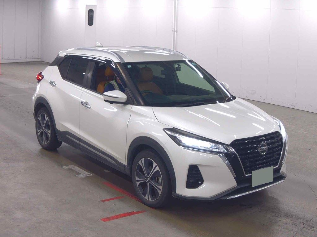 NISSAN KICKS