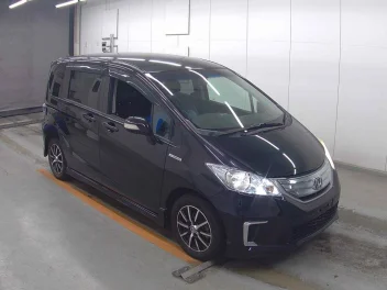 HONDA FREED HYBRID
