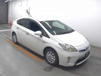 TOYOTA PRIUS PHV