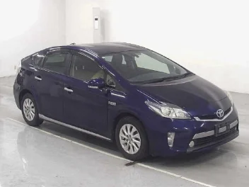 TOYOTA PRIUS PHV