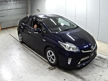 TOYOTA PRIUS PHV