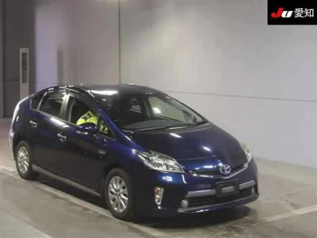 TOYOTA PRIUS PHV