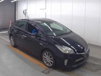 TOYOTA PRIUS PHV