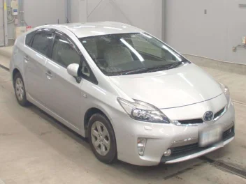 TOYOTA PRIUS PHV