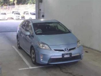 TOYOTA PRIUS PHV