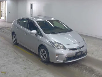 TOYOTA PRIUS PHV