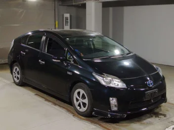TOYOTA PRIUS PHV