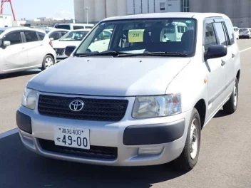 TOYOTA SUCCEED VAN