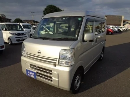 NISSAN CLIPPER VAN