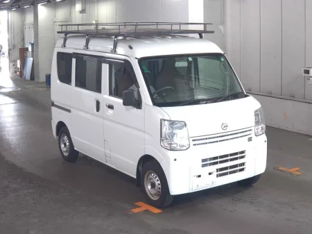 NISSAN CLIPPER VAN