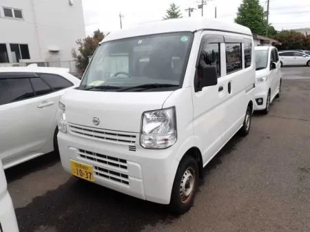 NISSAN CLIPPER VAN