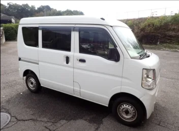MITSUBISHI MINICAB VAN