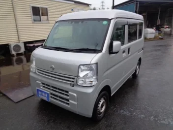 NISSAN CLIPPER VAN