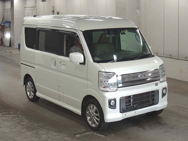 NISSAN CLIPPER